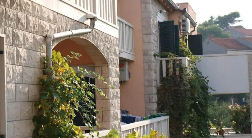 Apartmani Santic