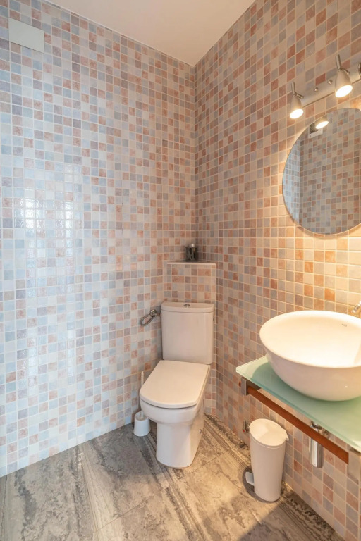 Eugenia in L'Escala with 4 bedrooms and 2 bathrooms
