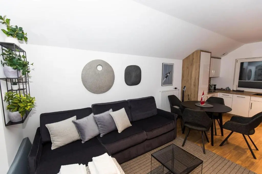 Nowe kameralne Apartamenty Graniczna2G Niechorze - sosnowy las i bardzo blisko plaży