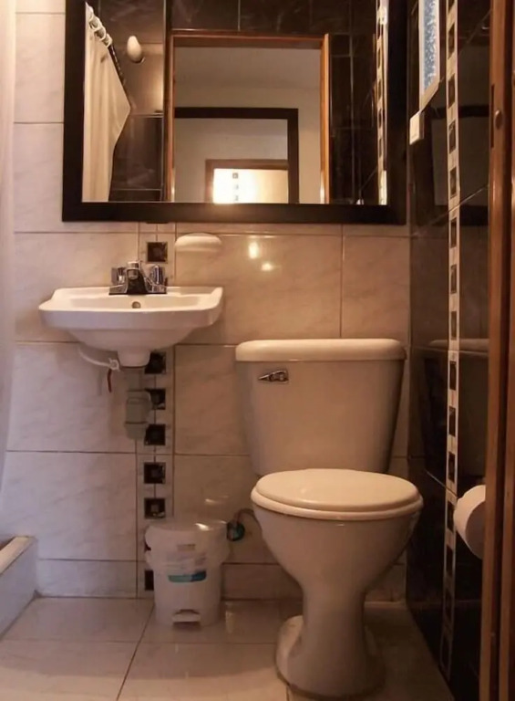 Hotel Casa Lozano - Embajada Americana