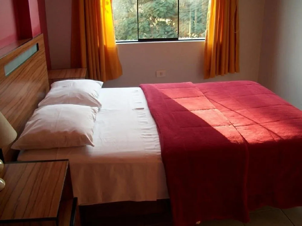 Hostal Hellen Ross