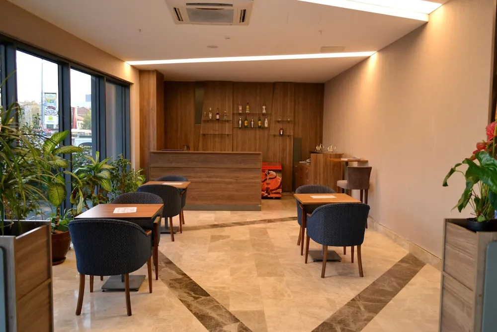 Engin Otel