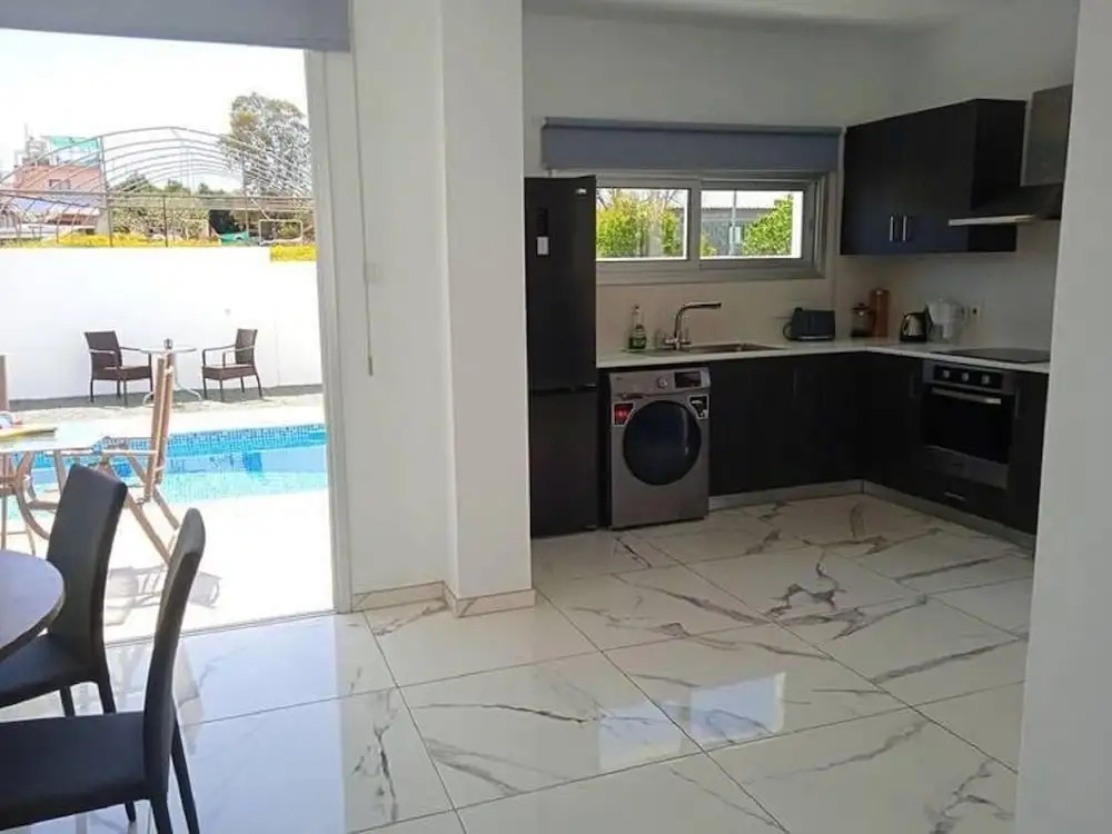 Beautiful Detached Modern Villa With Pool