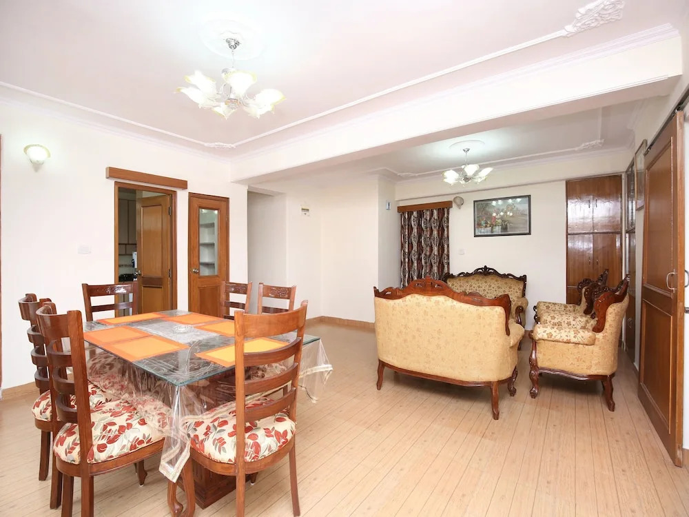 OYO 15381 Home Luxurious 3BHK City View Vikas Nagar