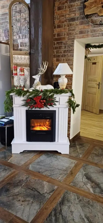 Pokoje i apartamenty IWONA