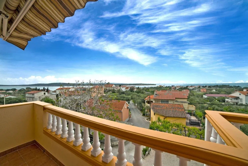 Apartments Javoran 3108