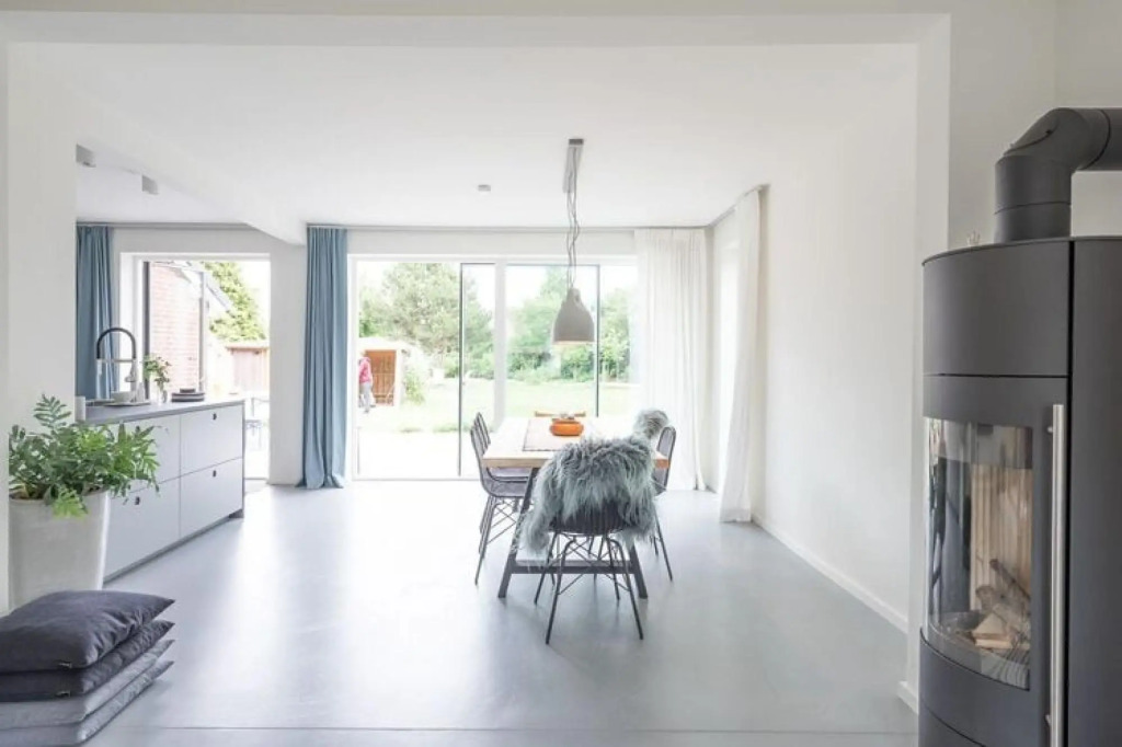 charming holiday home in the small fishing village of Tönning