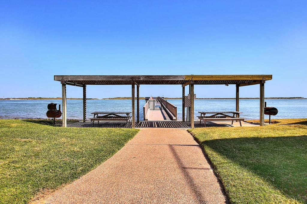 Channelview 117