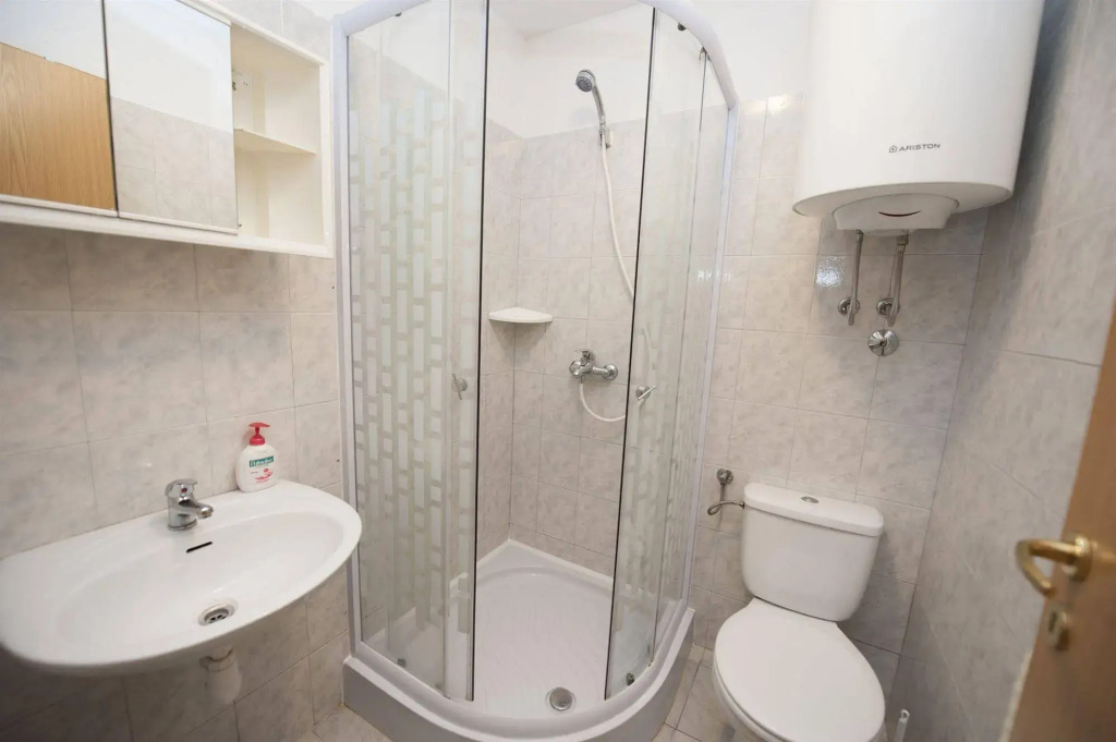 Damira Rooms