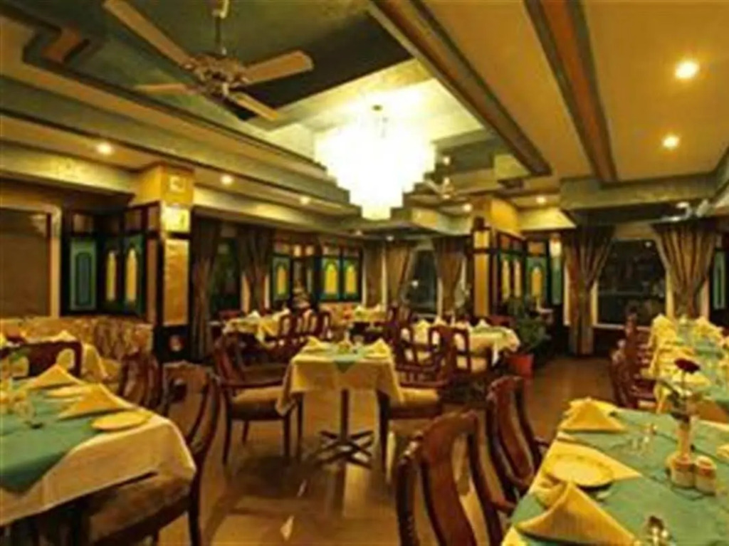 Hotel Hillock