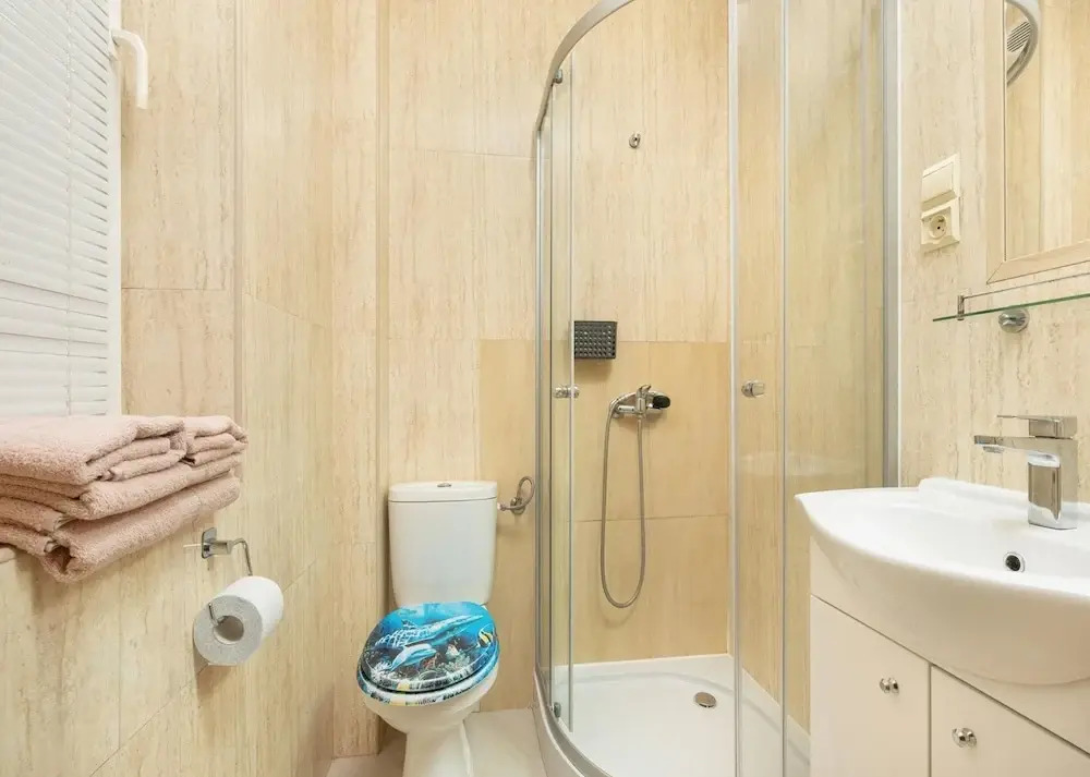 Large, comfortable holiday homes close to the sea