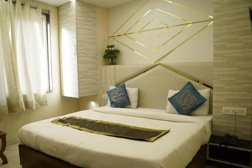 Hotel Wall City 55 - Near NDLS Station & Connaught Place