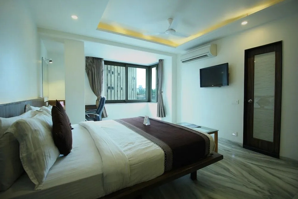 OYO Flagship 312 Near Ashram Road