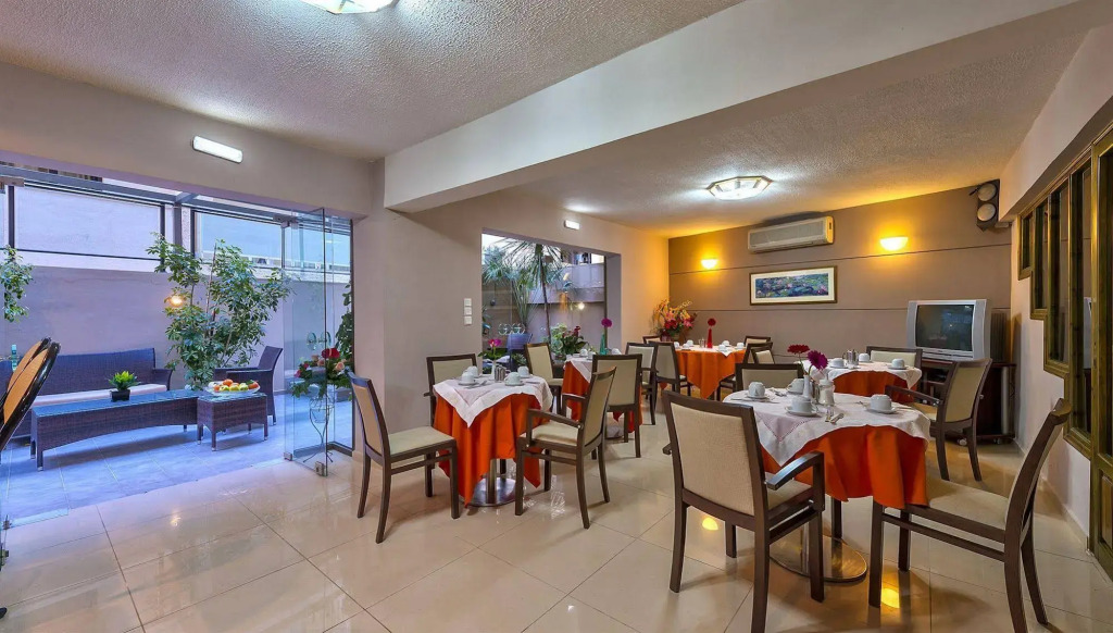 Eftihia Apartments by the sea