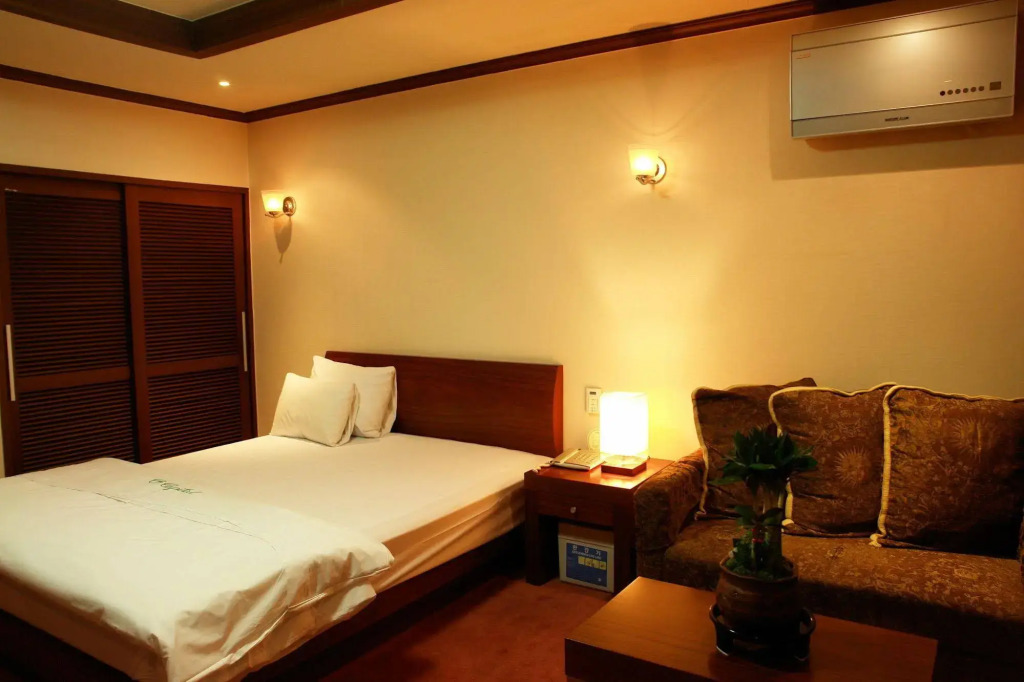 Gumi Hotel