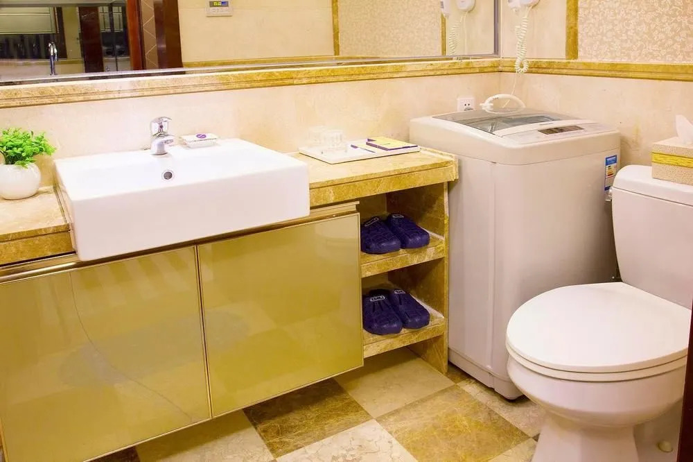Tamrac International Apartment