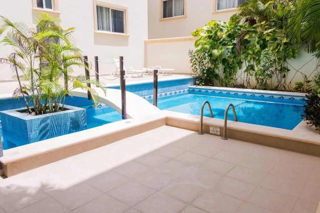 Modern Condo, Just Steps To Mamitas Beach And 5Th!