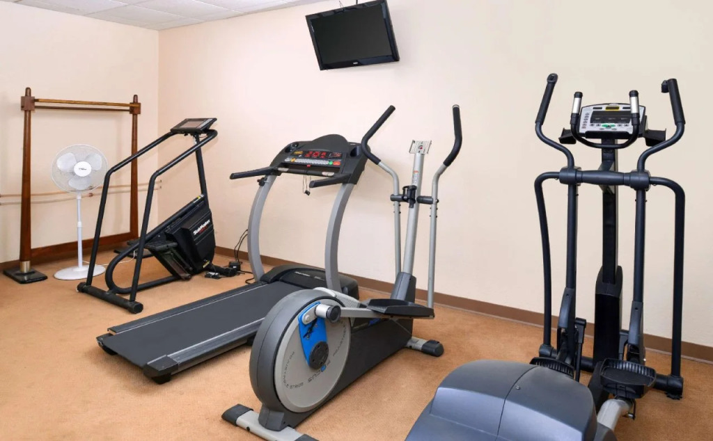 Americas Best Value Inn - Campus View