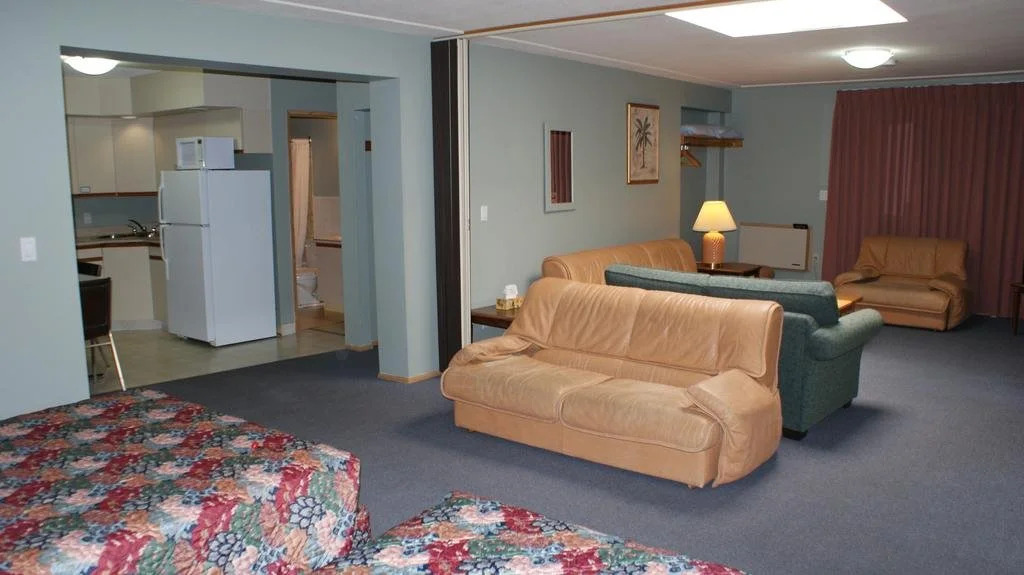 Riverside Motel