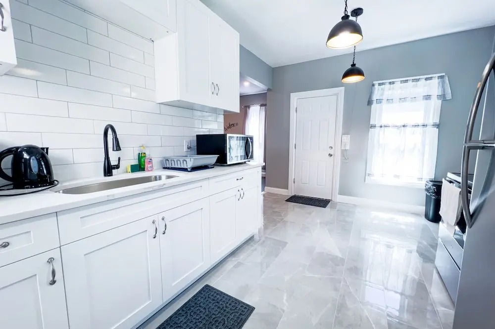 Modern 5BR Home Perfect for Families