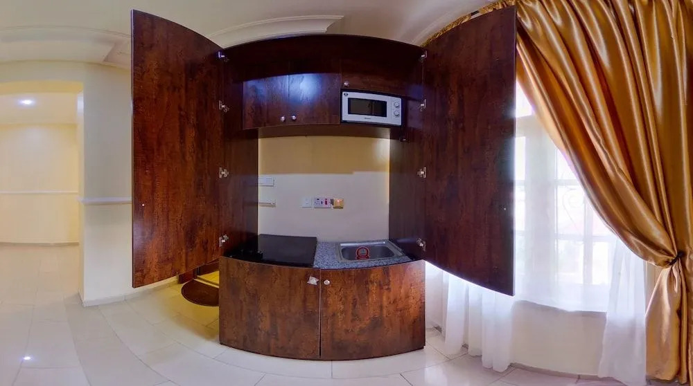 Centurion Aparthotel