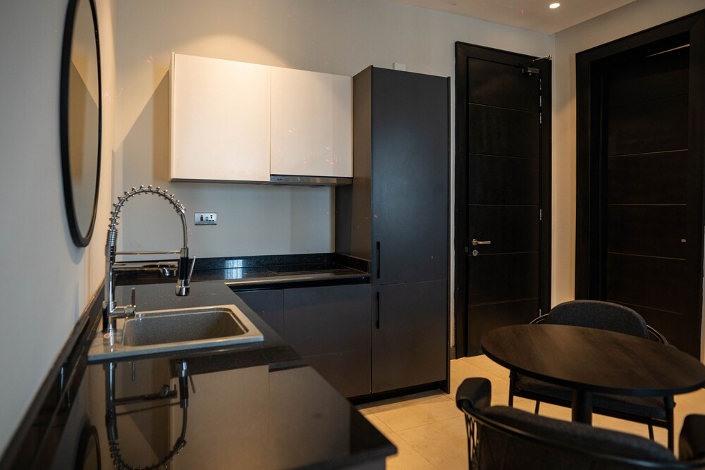 Albergo Hotel and Suites