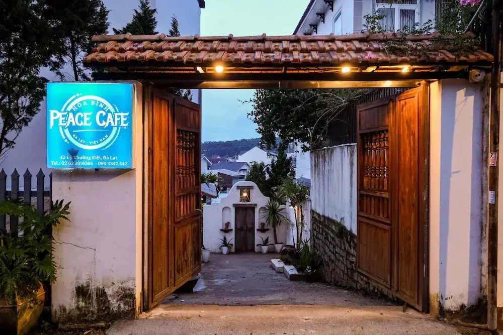 Dalat Blue House Homestay & Cafe