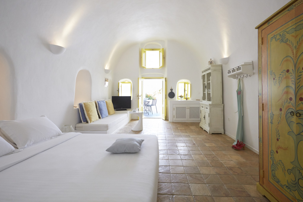 Valsamo Suites