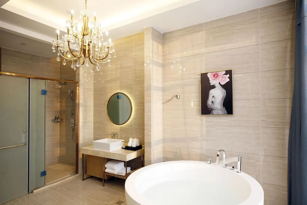 Manhatton Hotel Guangxi Univeristy