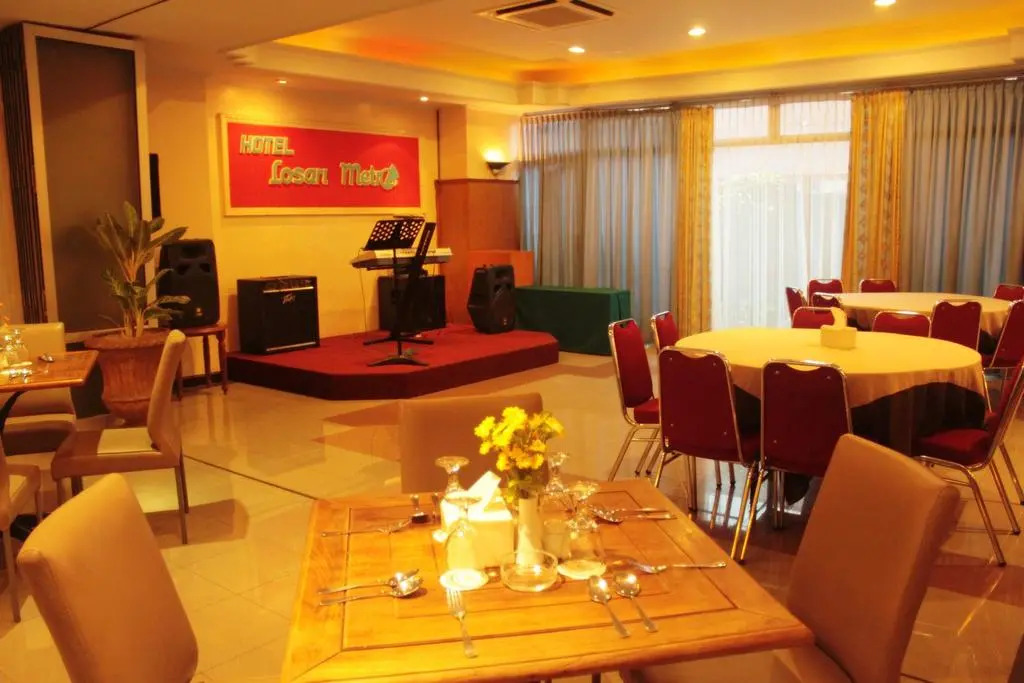 Losari Metro Hotel