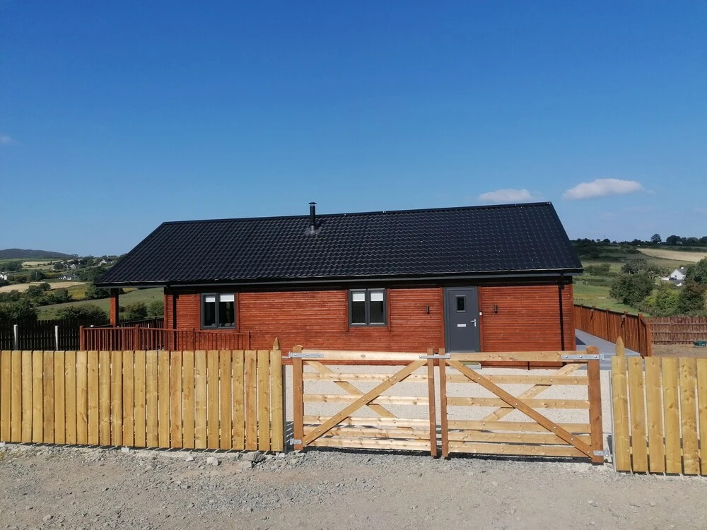 Lovely 3-bed Cabin in Meigh