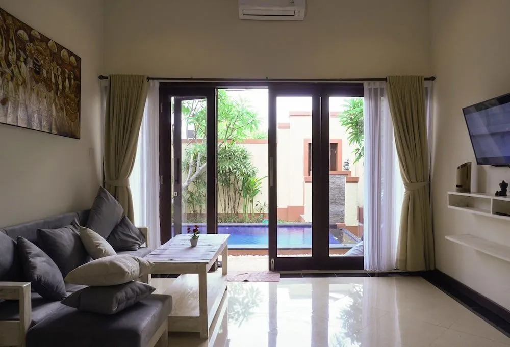 LaLeBay Villa Seminyak