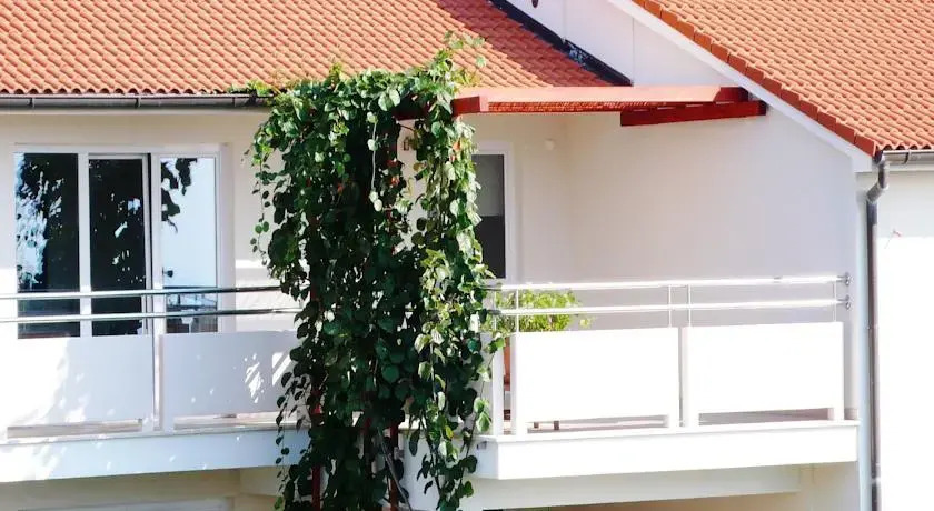 Apartments Levan 153