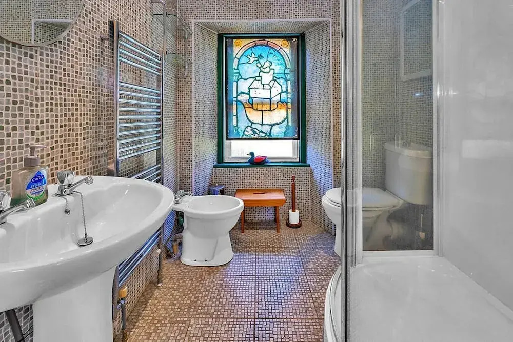 Historical Cottage Near Preston Mill, No Deposit