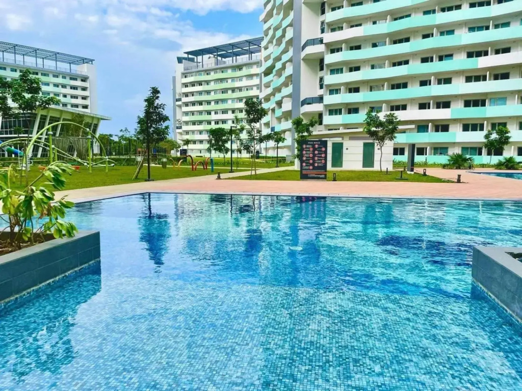 Elegantly designed Condominium in QC