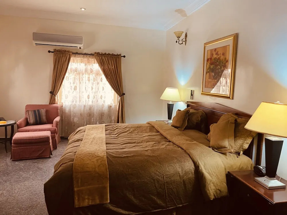 Inkova apartment and suites