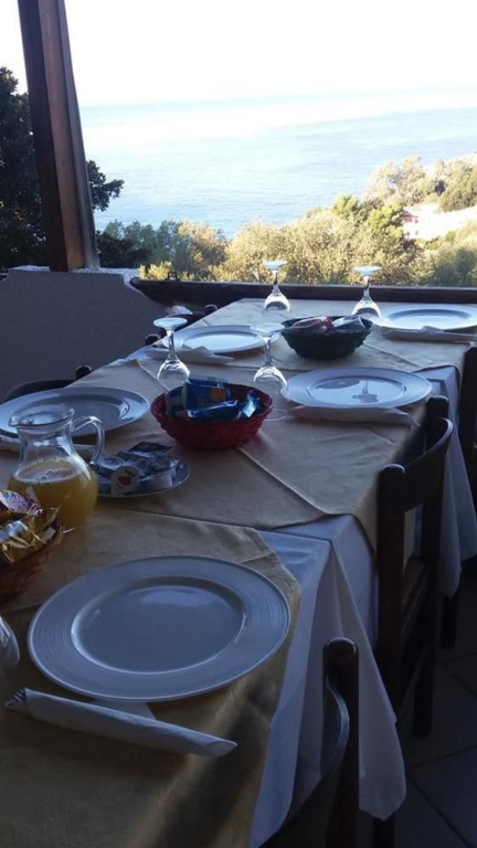 HOTEL MERCURIO SUL MARE - Fish restaurant and private beach