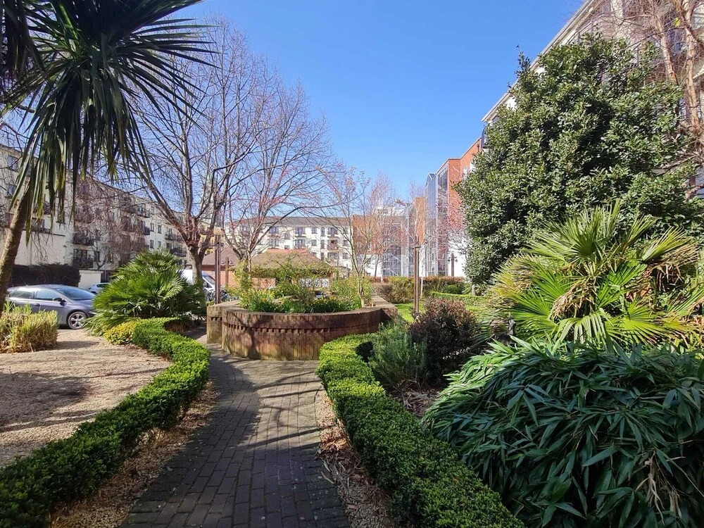 Modern 1-bedroom Close to the Liffey