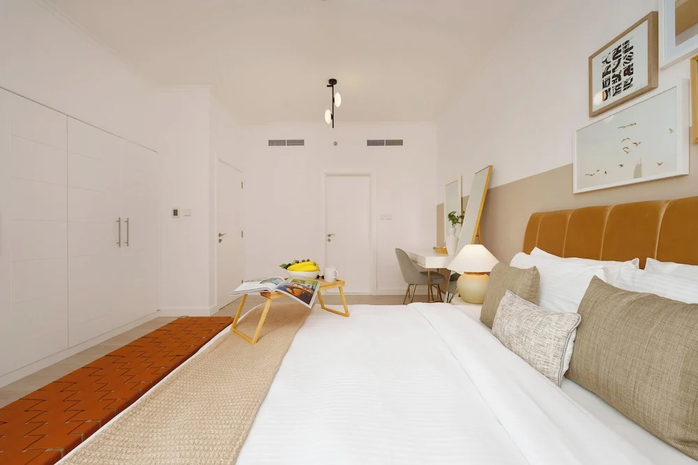 Maison Privee - Modern Chic Apt w/ Spectacular Downtown Views