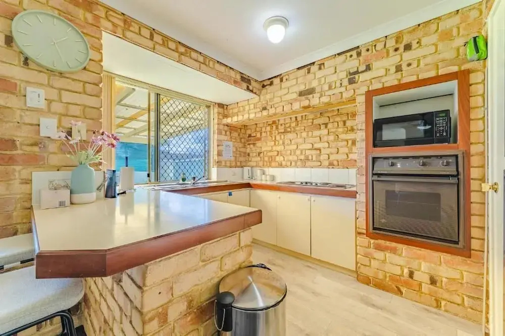 StayAU 4BR Family Retreat with Garden
