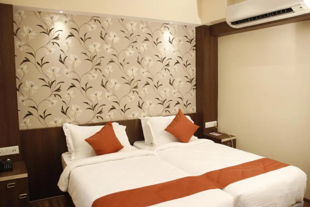 Regenta Inn Larica