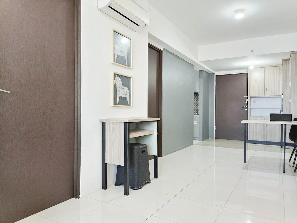 Nice And Modern 2Br At Royal Makassar Apartment