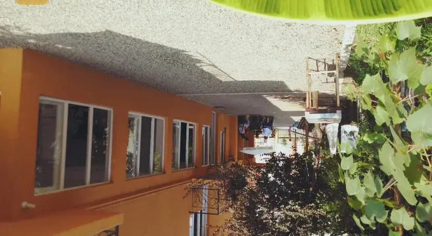 Guest House on Rustaveli 205