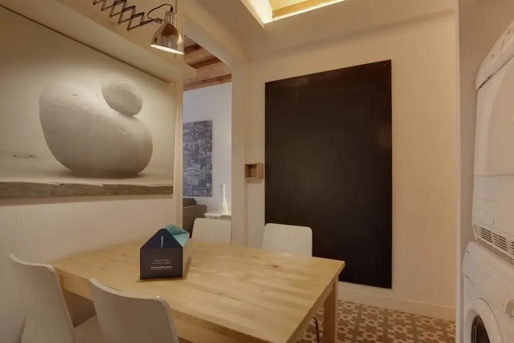 Amazing 3bdr W/balcony in Lesseps