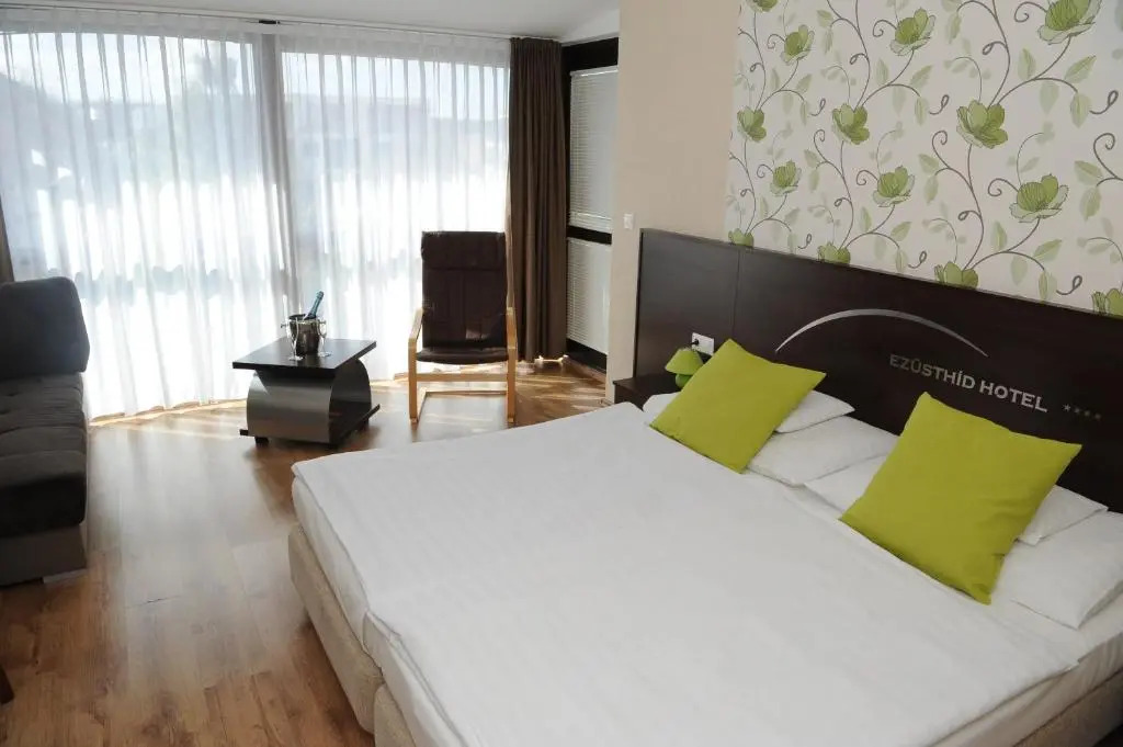 Ezüsthíd Hotel