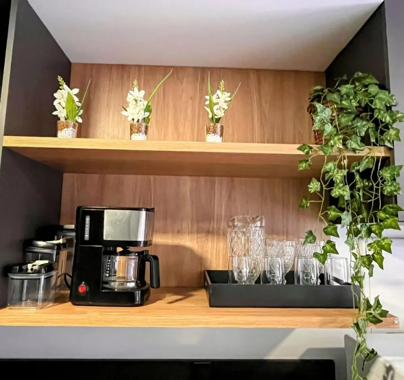 Flat Studios Get Sense - by Living