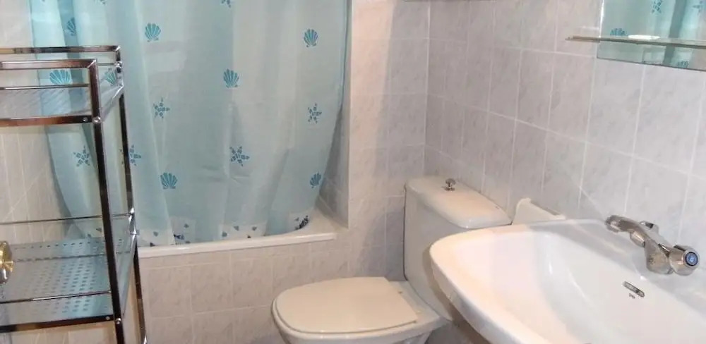Apartamento familiar con piscina comunitaria
