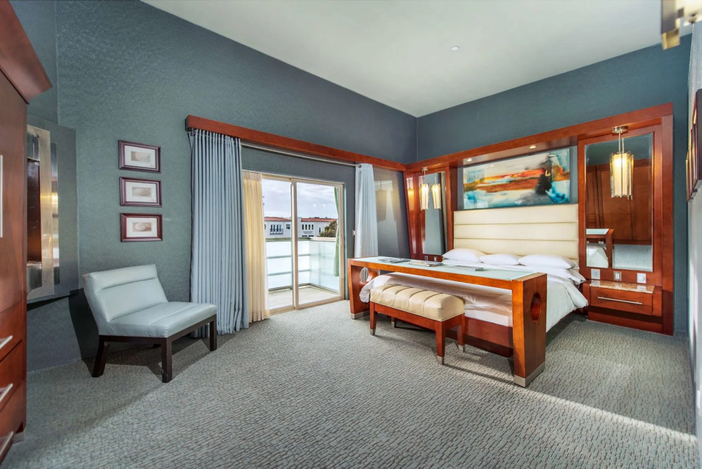 Shade Hotel Manhattan Beach