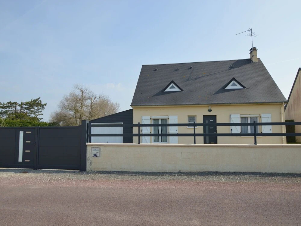 Charming Holiday Home In Denneville With Garden
