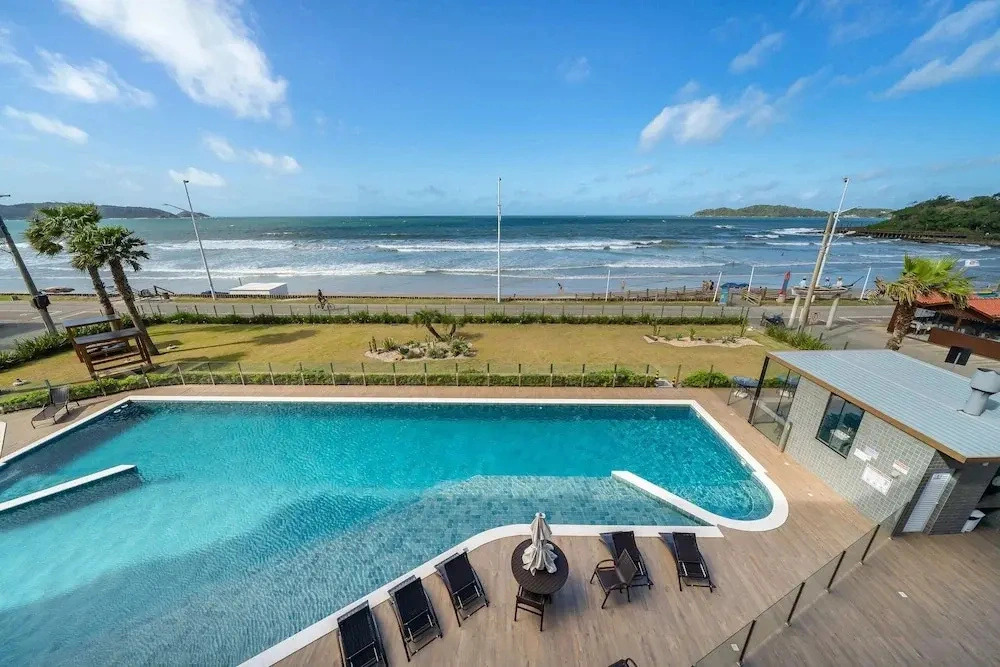 Duplex Alto Padrão Frente Mar c Piscina